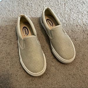 Soda Gray Slip-on Sneakers